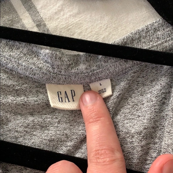 GAP Long Sleeve Softspun Top with Ruffle Sleeve - Picture 2 of 3